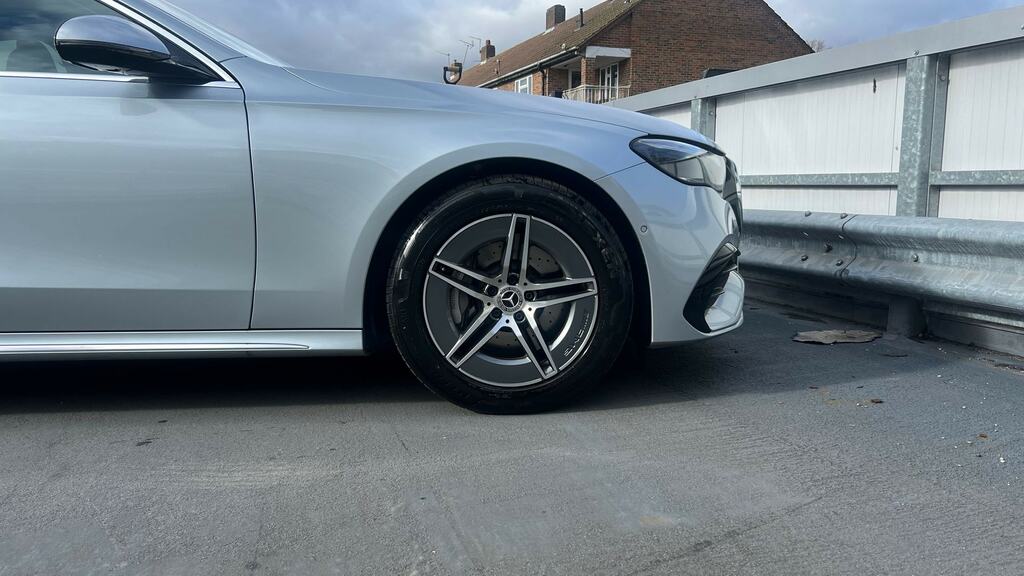 Mercedes-Benz E Class E220d Amg Line 9G-tronic Silver #5