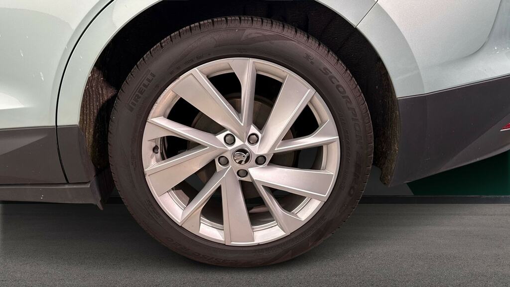 Skoda ENYAQ 132Kw 60 Suite Nav 62Kwh Silver #5