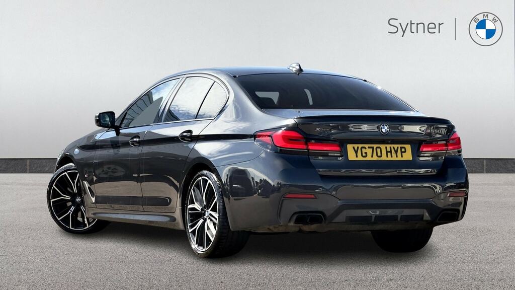 BMW 5 Series M550i Xdrive YG70HYP Grey #2