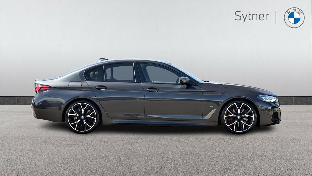 BMW 5 Series M550i Xdrive YG70HYP Grey #3