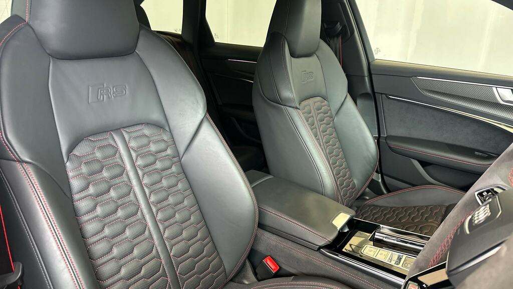 Audi RS6 Avant 4L Performance Black #15