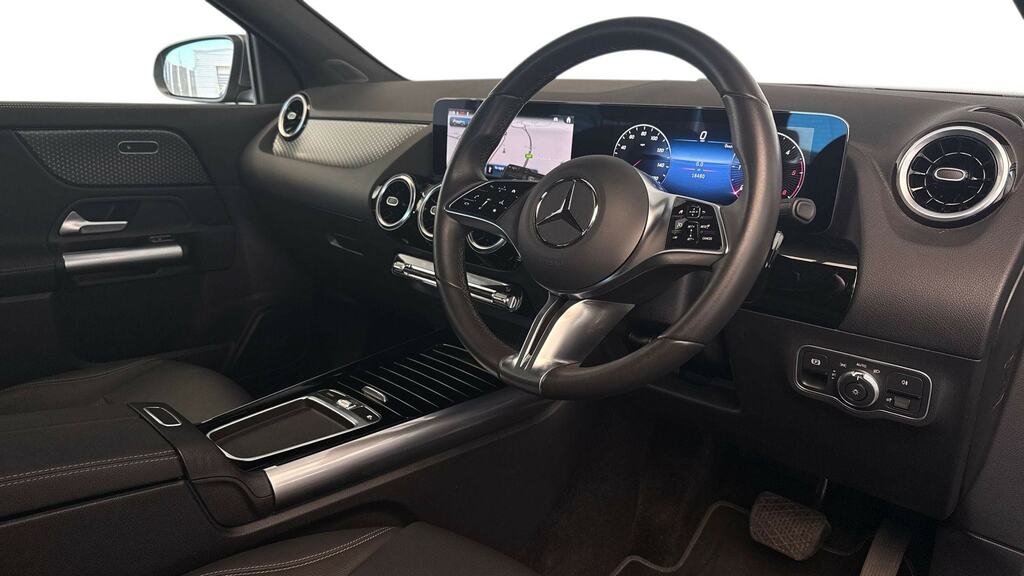 Mercedes-Benz GLA Class Gla 200D Sport Executive PY24AAU Grey #3