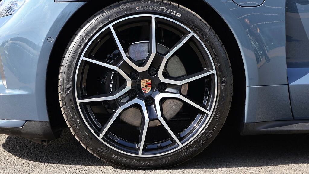 Porsche Taycan 320Kw 105Kwh Black Edition Rwd SA26NPK Blue #4