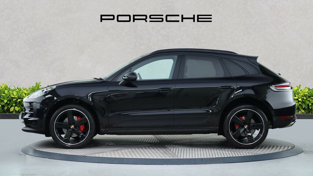 Porsche Macan 5dr Pdk LC68PDV Black #4