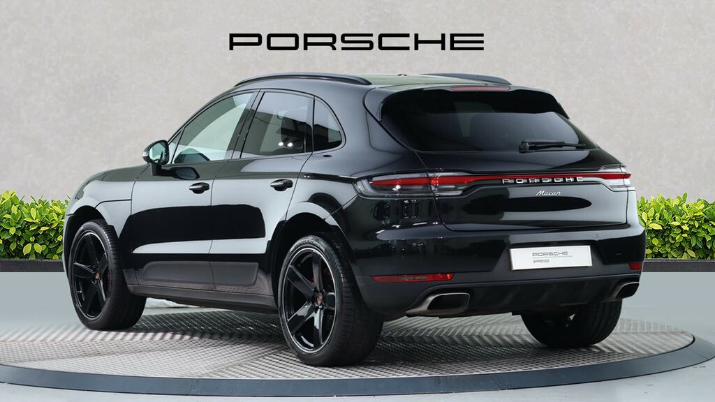 Porsche Macan 5dr Pdk LC68PDV Black #5