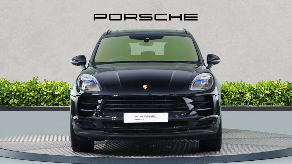 Porsche Macan 5dr Pdk LC68PDV Black #2