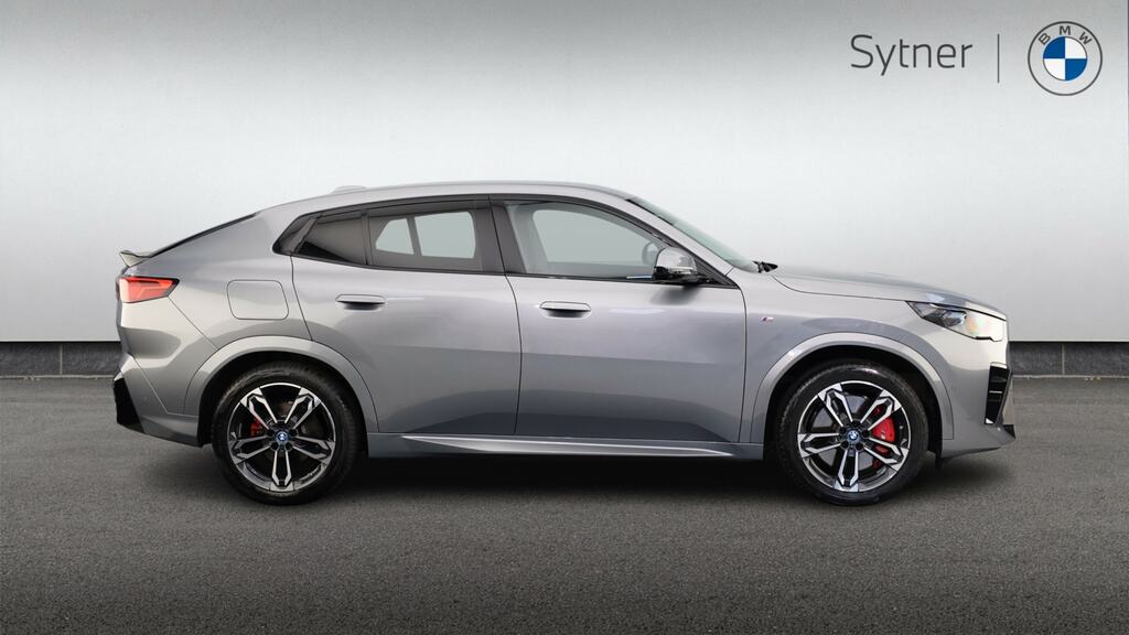 BMW iX2 230Kw Xdrive30 M Sport 65Kwh Tech YG75SZK Grey #3