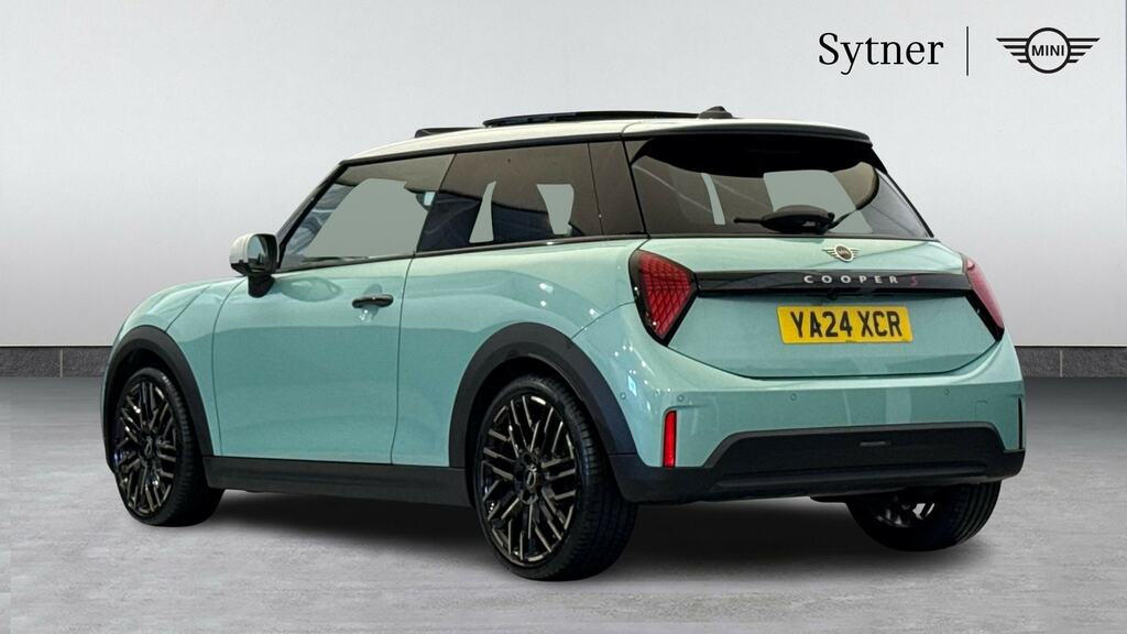 Mini Hatch 2.0 S Exclusive Level 3 YA24XCR Green #2
