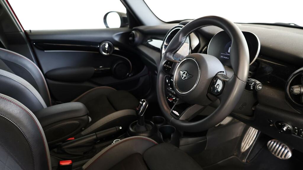 Mini Hatch 1.5 Cooper Sport FP23XOS Red #6