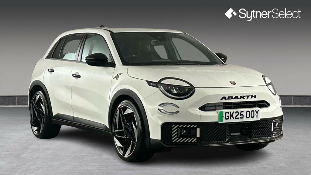 Abarth 600e 175Kw 54Kwh White