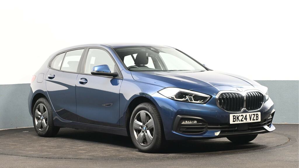 BMW 1 Series 118I 136 Se Live Cockpit Professional Blue