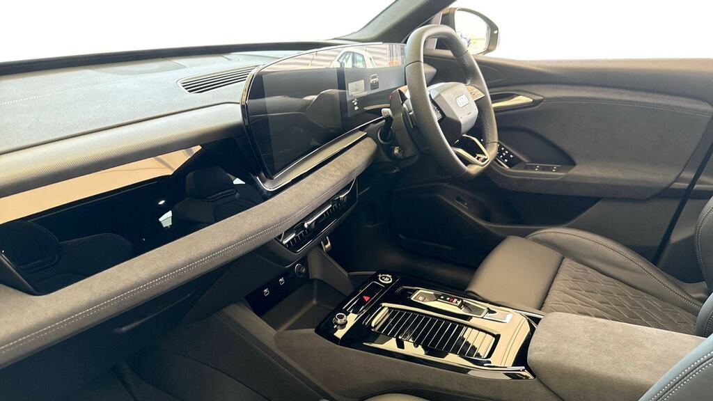 Audi Q6 E-Tron 315Kw Quattro 100Kwh Black Edition Black #2