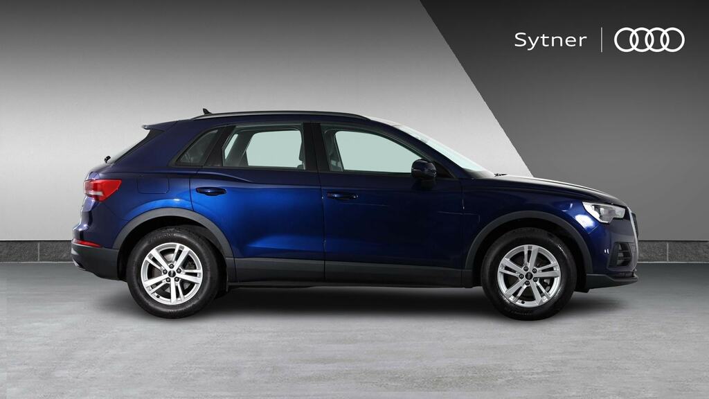 Audi Q3 35 Tfsi Technik DX22XBL Blue #4