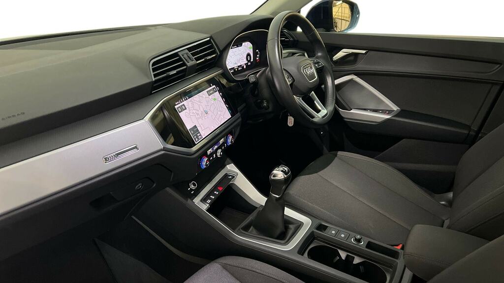 Audi Q3 35 Tfsi Technik DX22XBL Blue #2