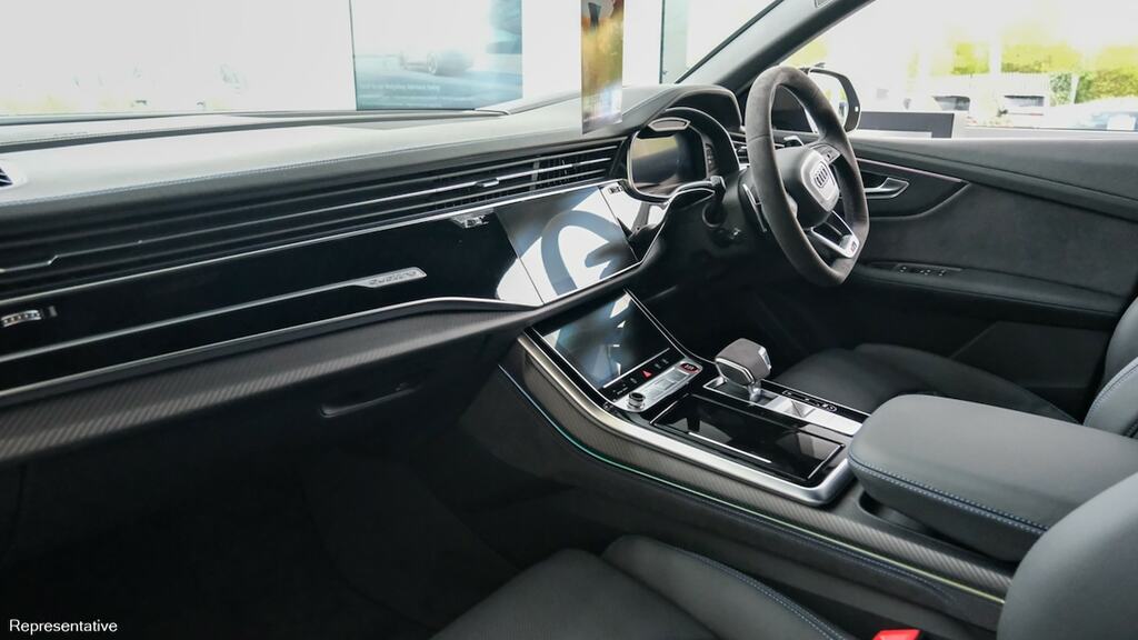 Audi RSQ8 Tfsi 640 Quattro Perform Carbon Black Tiptron Blue #2