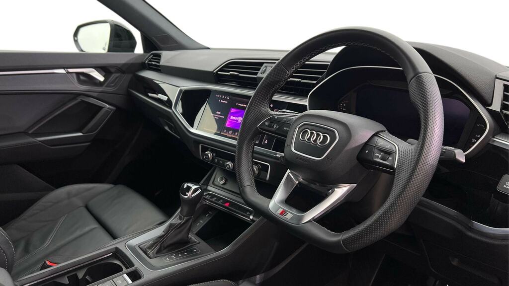 Audi Q3 35 Tfsi Black Edition S Tronic FM74RBZ Grey #6
