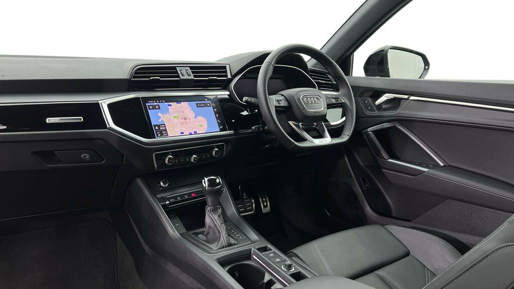 Audi Q3 35 Tfsi Black Edition S Tronic FM74RBZ Grey #2