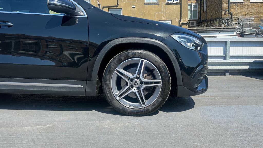 Mercedes-Benz GLA Class Gla 200 Amg Line Premium LM22OND Black #5
