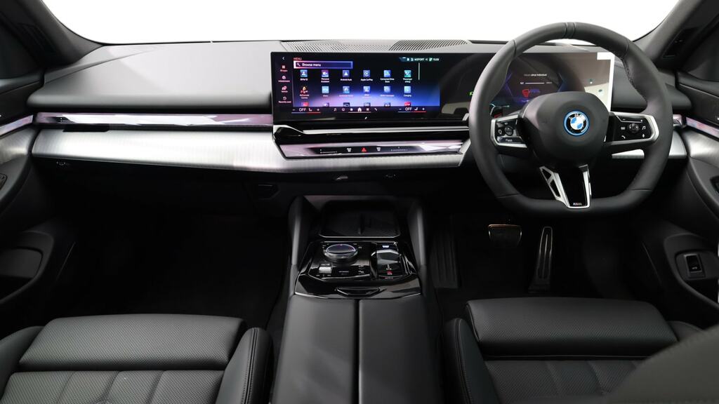 BMW i5 250Kw Edrive40 M Sport Pro 84Kwh Black #4
