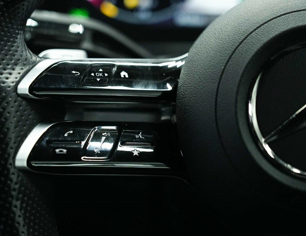 Mercedes-Benz 300 Mpv Black #37
