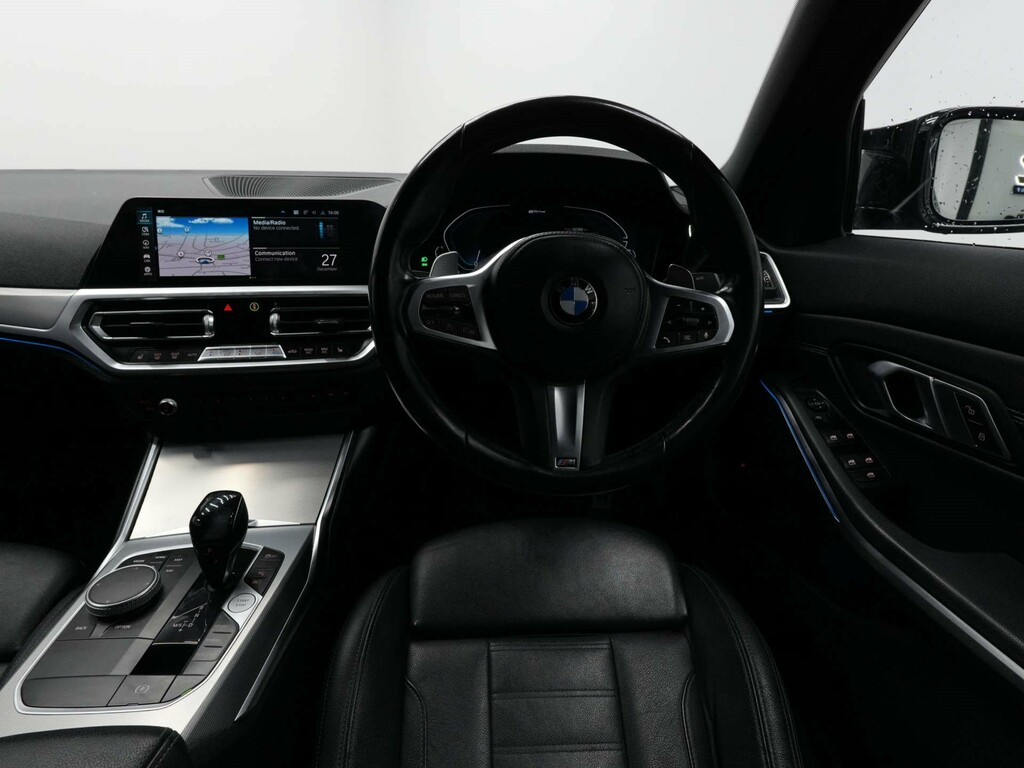 BMW 3 Series M Sport BN70FWX #4