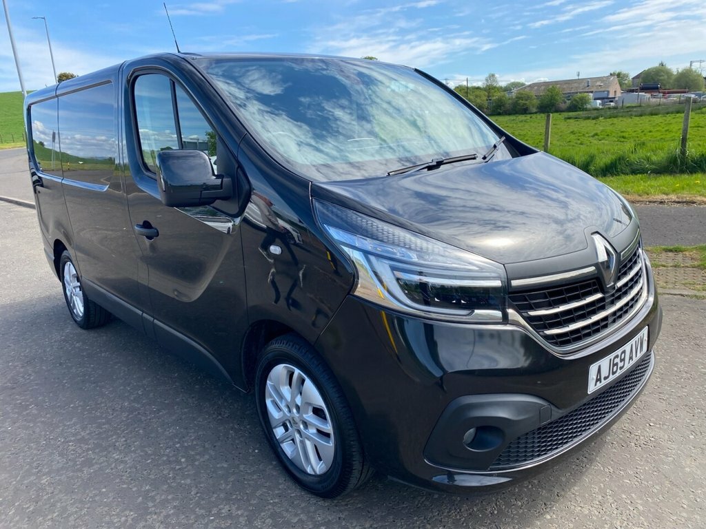 Renault Trafic 2L Sport Black
