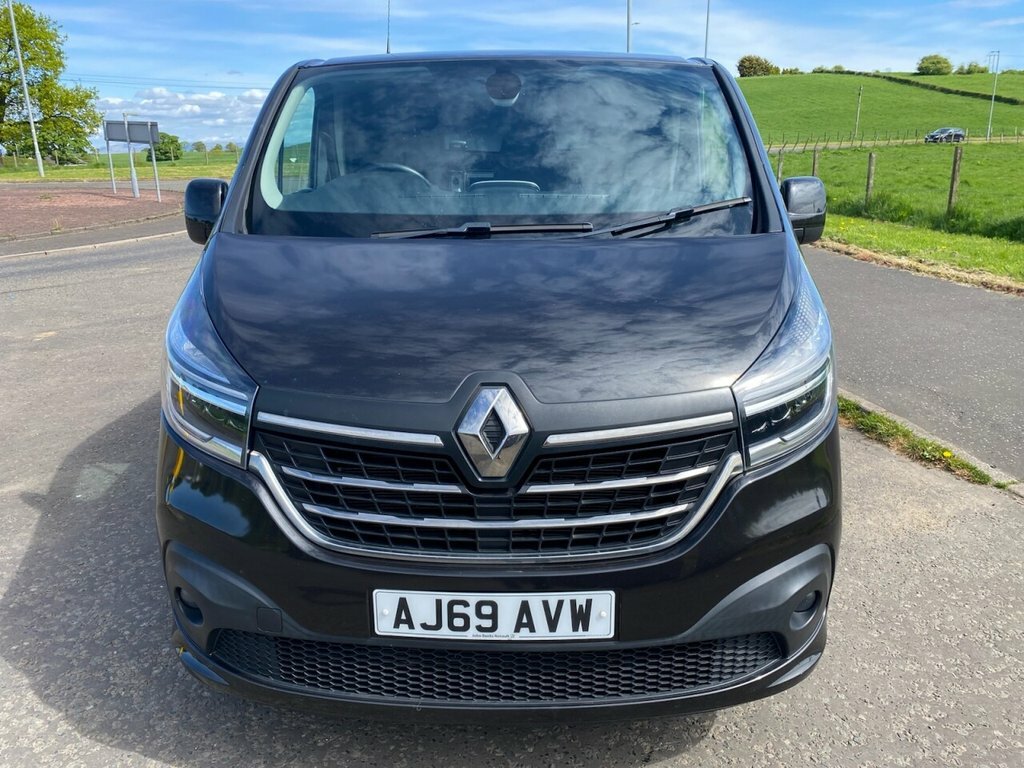 Renault Trafic 2L Sport AJ69AVW Black #6