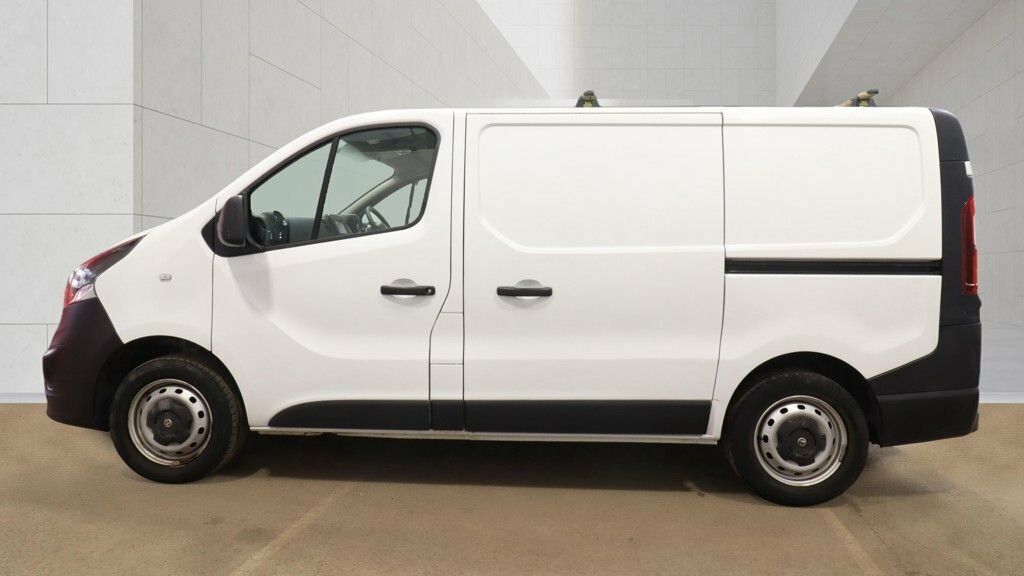 Vauxhall Vivaro Mpv VE68LVZ White #5
