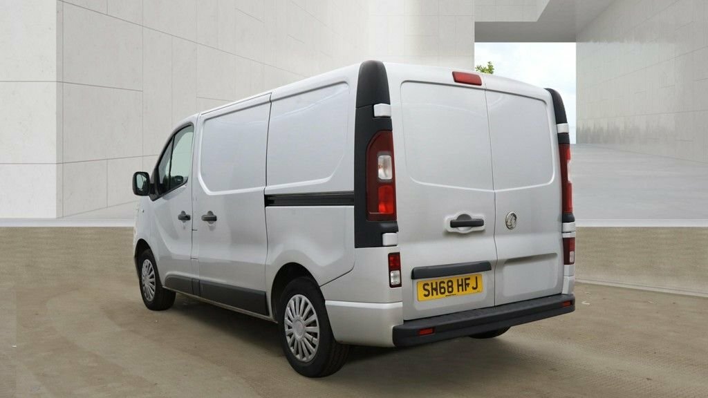 Vauxhall Vivaro 1.6L Sportive SH68HFJ Silver #2