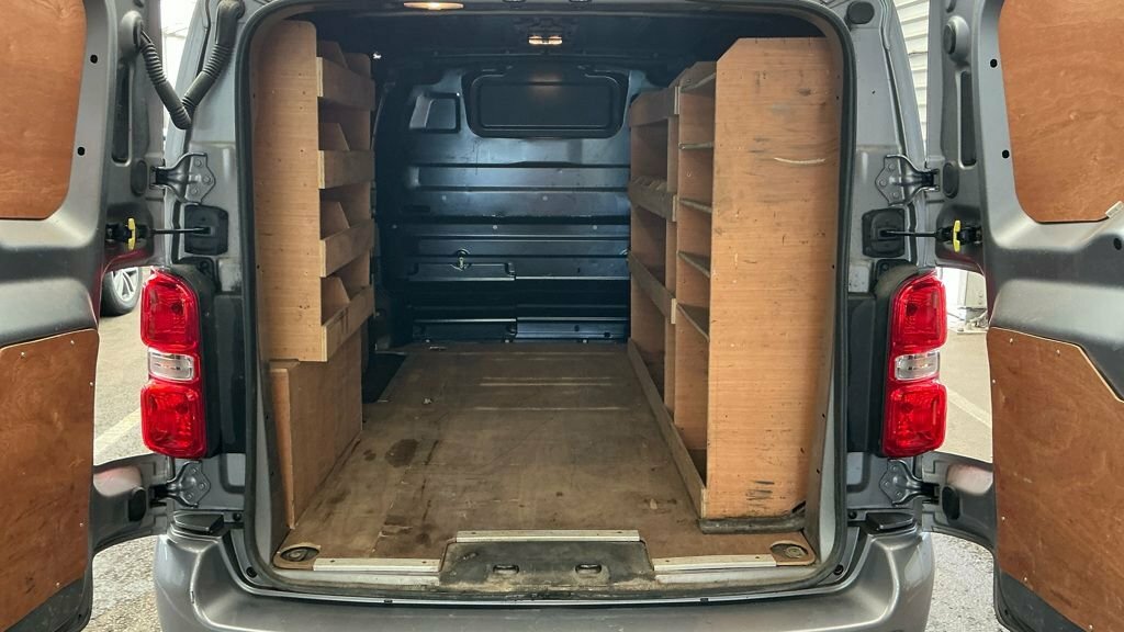 Vauxhall Vivaro 1.5L Sportive 6Dr KN22LBE Grey #3