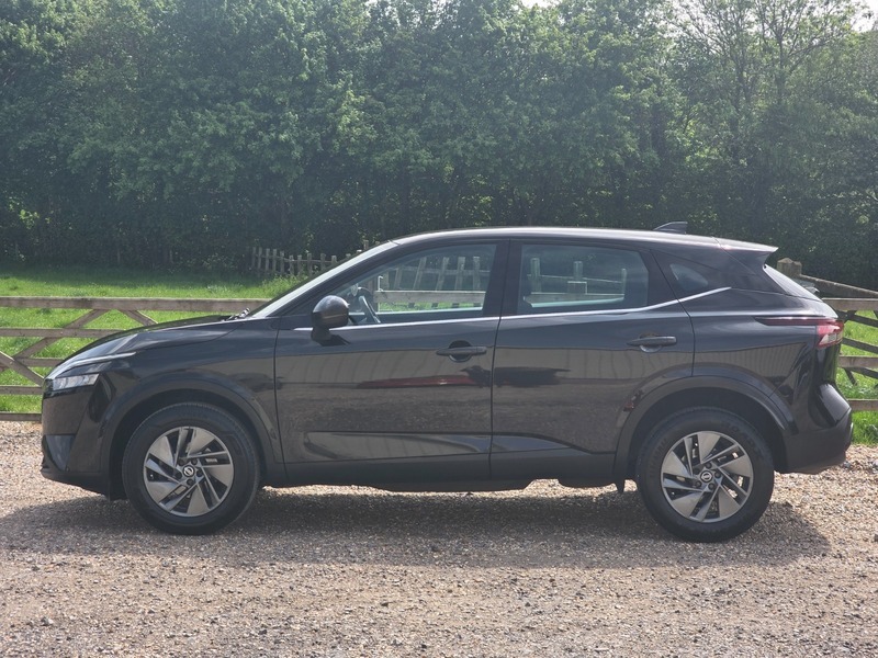 Nissan Qashqai Dig-t Acenta Premium DV71UVK Black #2