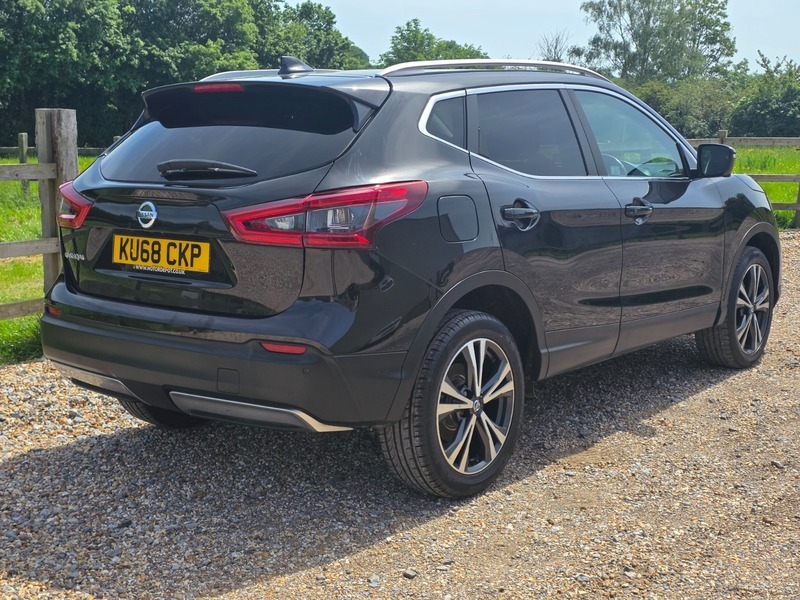 Nissan Qashqai N-connecta Dig-t KU68CKP Black #6