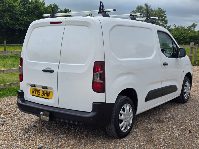 Peugeot Partner Bluehdi Professional L1 RV19BHN White #6