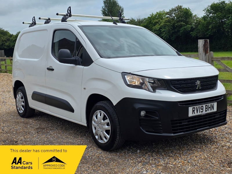 Peugeot Partner Bluehdi Professional L1 White