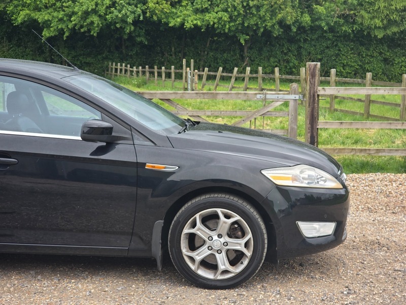 Ford Mondeo Titanium X Tdci Black #5