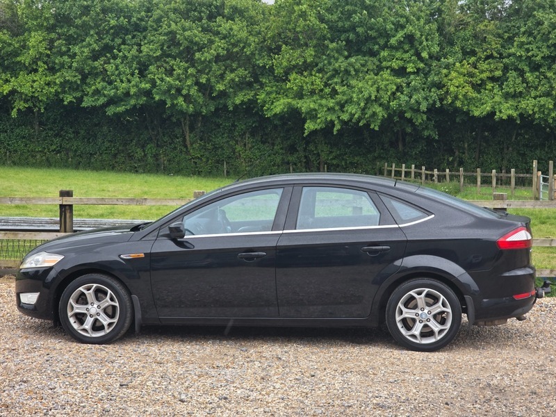 Ford Mondeo Titanium X Tdci Black #2