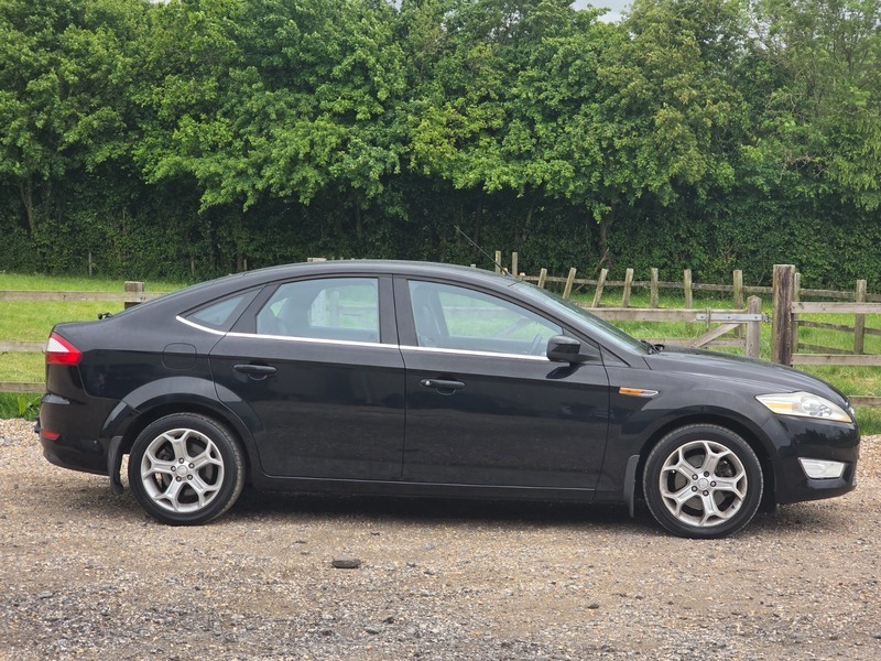 Ford Mondeo Titanium X Tdci Black #3