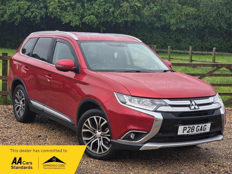 Mitsubishi Outlander Di-d 4 Red