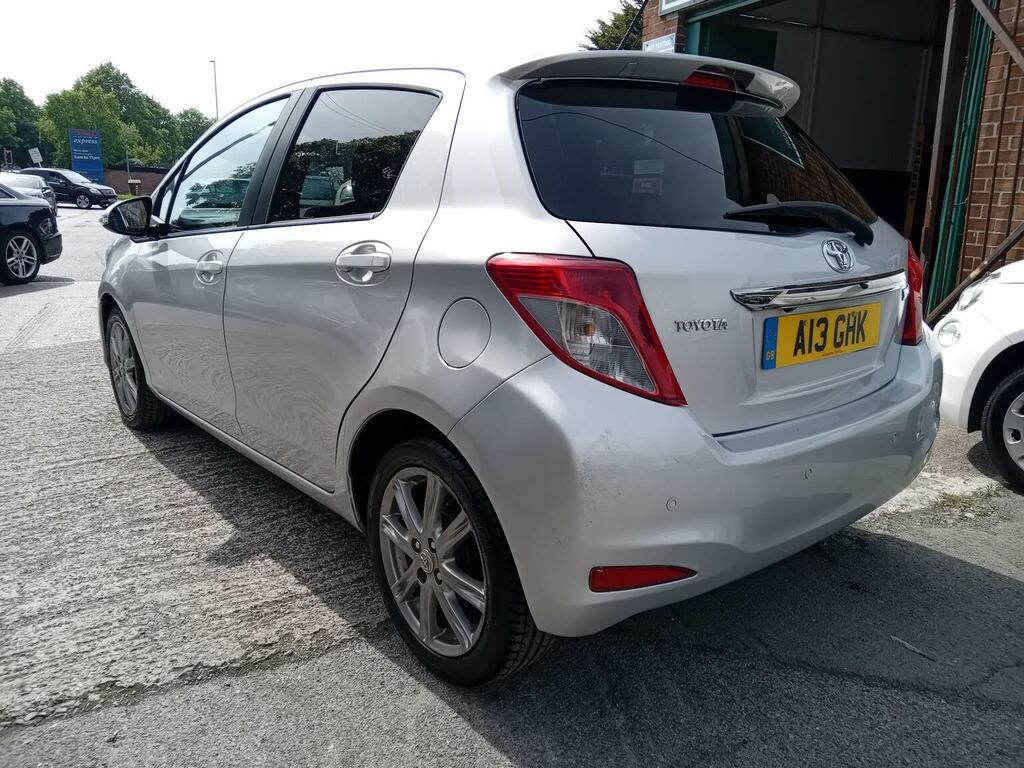 Toyota Yaris Hatchback 1.33 Dual Vvt-i Sr Multidrive S Euro 5 5 A13GHK Silver #3