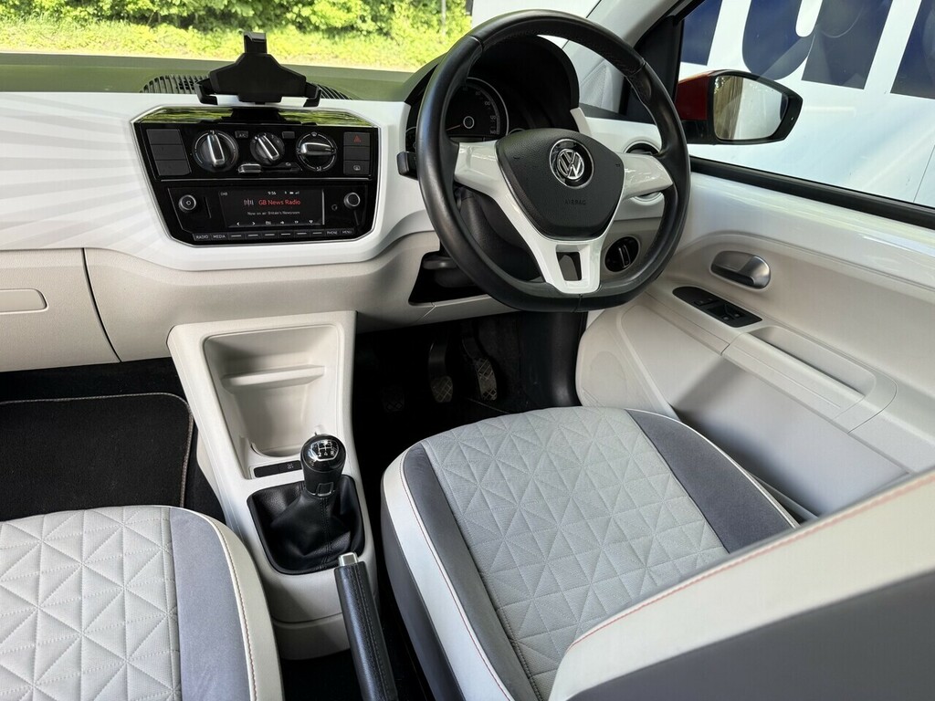 Volkswagen Up Up Beats U1965 Ulez VA67JWU White #2