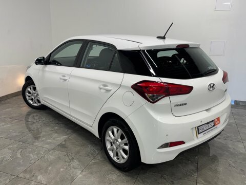 Hyundai I20 1.2 Se Euro NV17LLW White #5
