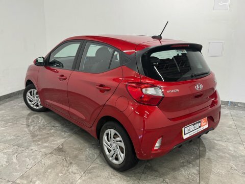 Hyundai I10 1.0 Se Hatchback CK72TZJ Red #5