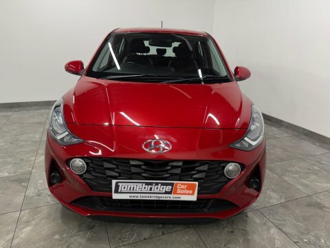 Hyundai I10 1.0 Se Hatchback CK72TZJ Red #3