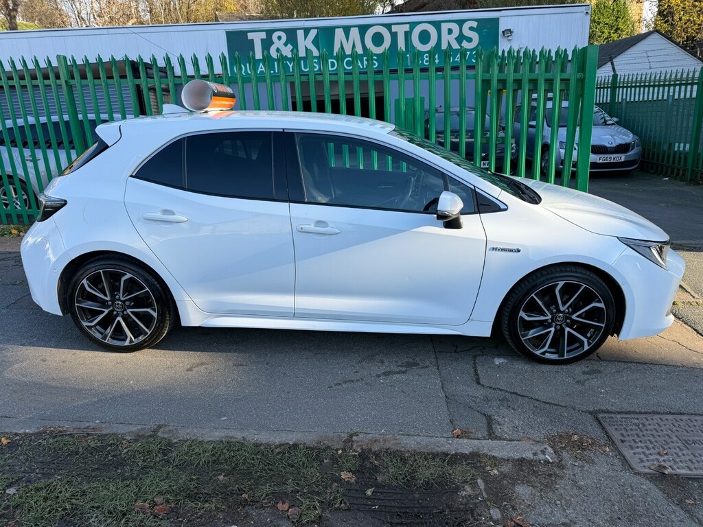 Toyota Corolla 1.8 Vvt-i Hybrid Excel Cvt EX71MKE White #2