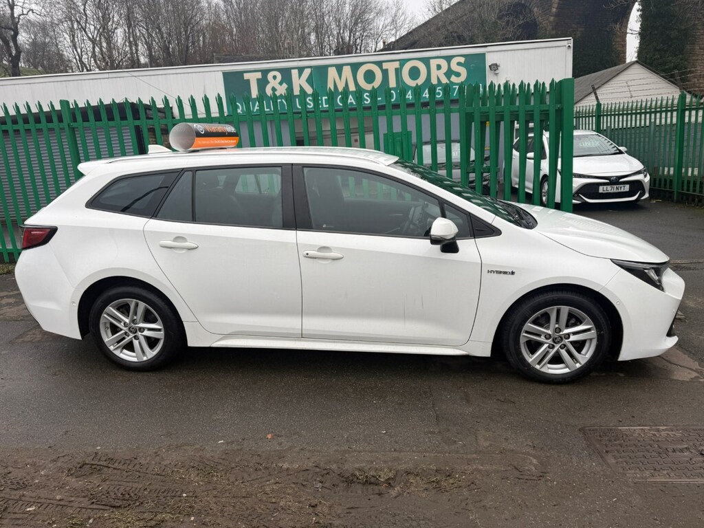 Toyota Corolla 1.8 Vvt-i Hybrid Icon Tech Cvt HJ21JZW White #2