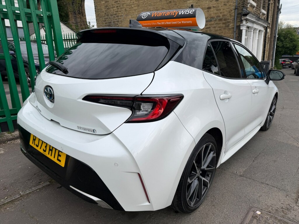 Toyota Corolla 1.8 Hybrid Excel Cvt RJ73HTE White #4