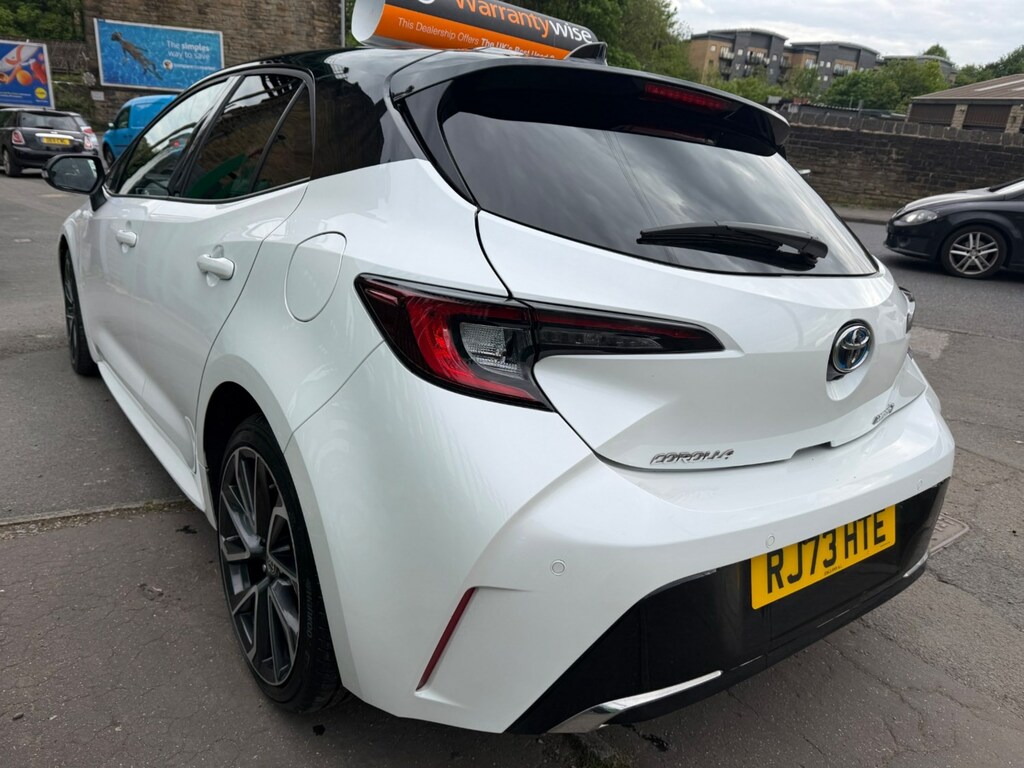 Toyota Corolla 1.8 Hybrid Excel Cvt RJ73HTE White #5