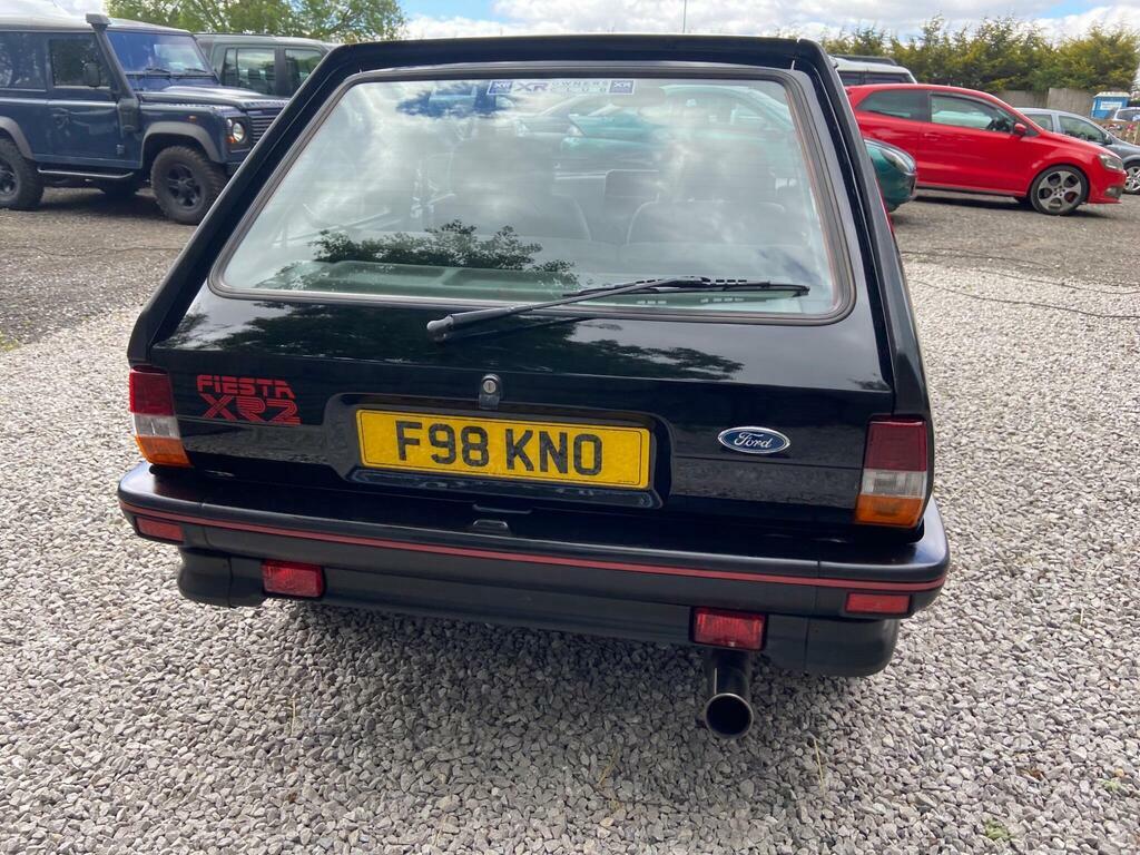 Ford Fiesta Xr2 White #33