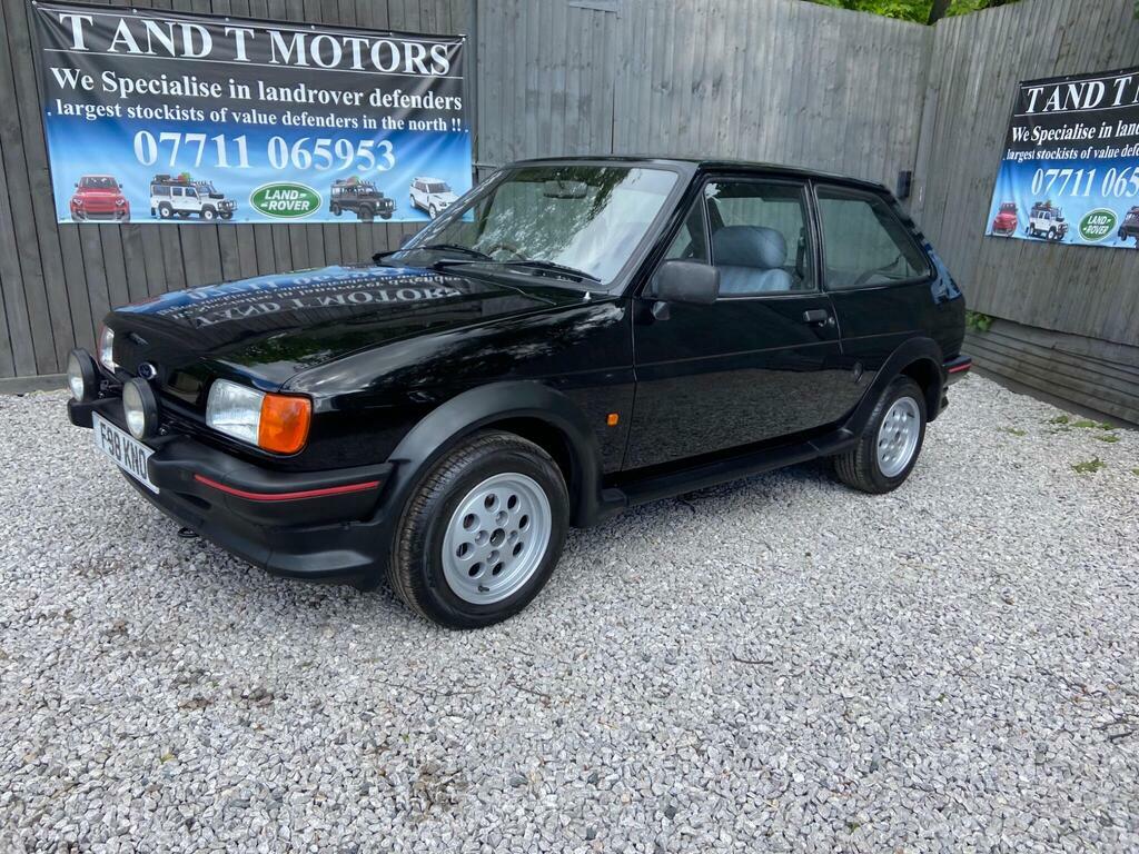 Ford Fiesta Xr2 White #16