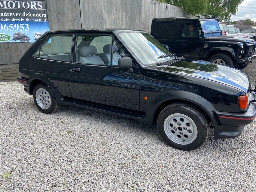 Ford Fiesta Xr2 White #38